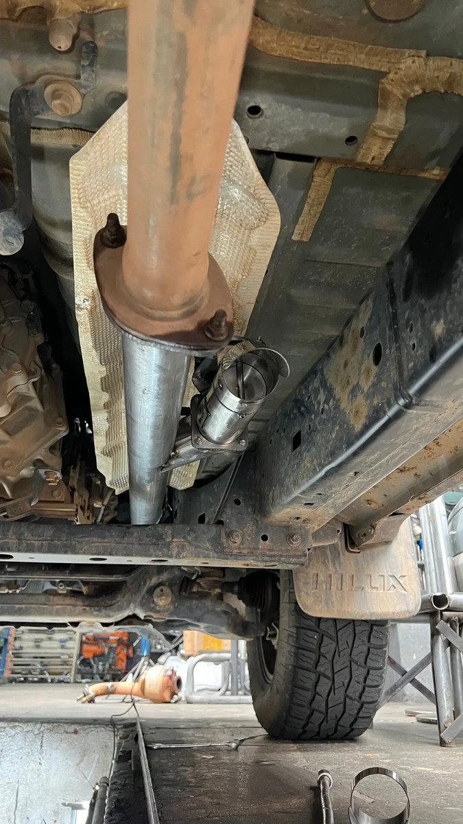 Downpipe + Difusor Escape Ronco Esportivo Hilux 2.8 2017/18 - Imagem 9